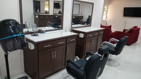 Mesha’s Hair Studio💗