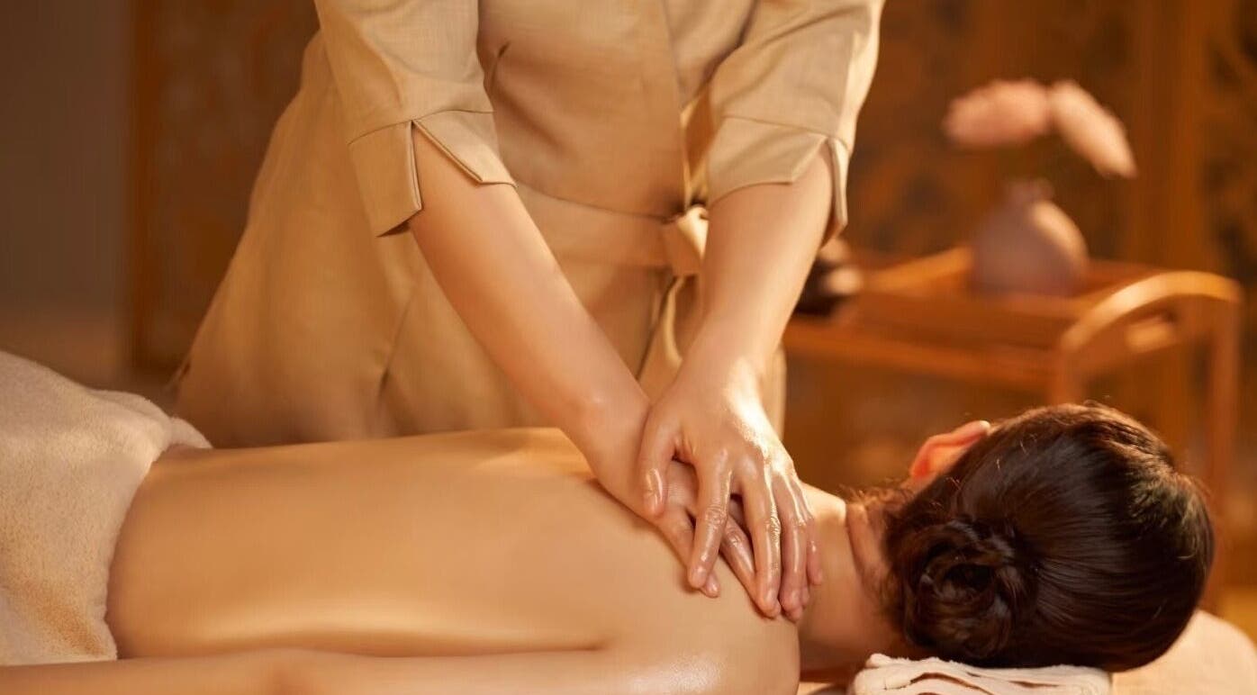 Relaxing back massage at August Massage, Broken Arrow, Oklahoma, US. Enhance your wellness journey.