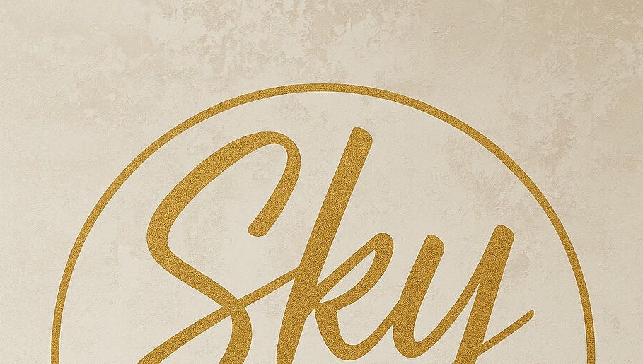 Elegantní logo Sky Visage Beauty Studio, Hlavní Město Praha, Hlavní Město Praha, CZ.