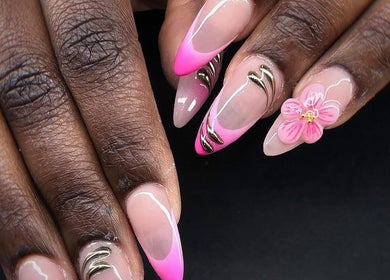 Elegant pink and gold floral nail design at Kimmy Nails Studio, Melbourne, Victoria, AU.