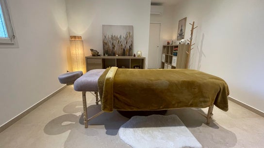 OMAIA Massages