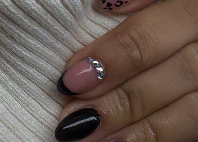 Elegant nail art with gems at Alsnailsxx, County Longford, County Longford, IE.