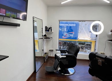 Moderno sillón de barbería en IMCHAIRSTUDIO, Maldonado, Departamento De Maldonado, UY.