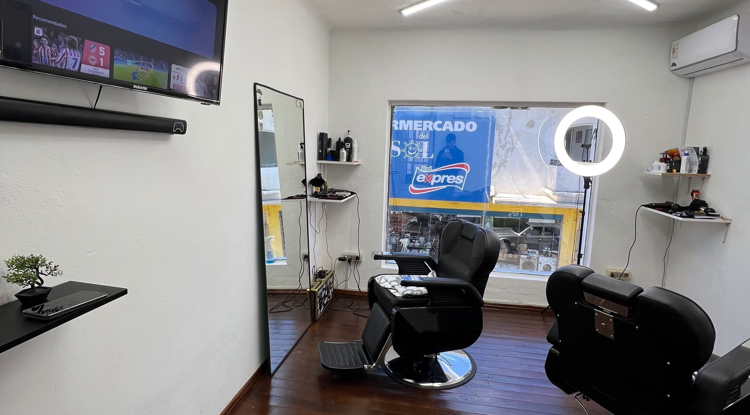 Moderno sillón de barbería en IMCHAIRSTUDIO, Maldonado, Departamento De Maldonado, UY.