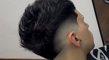 Corte de cabello moderno en IMCHAIRSTUDIO, Maldonado, Departamento De Maldonado, UY.