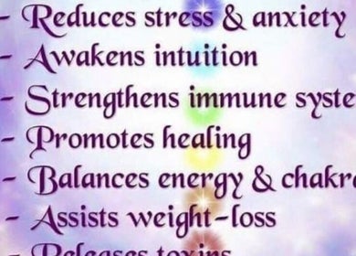 Text listing Reiki benefits at Reiki with Sandra, Bangor, Northern Ireland, GB, over a calming gradient.