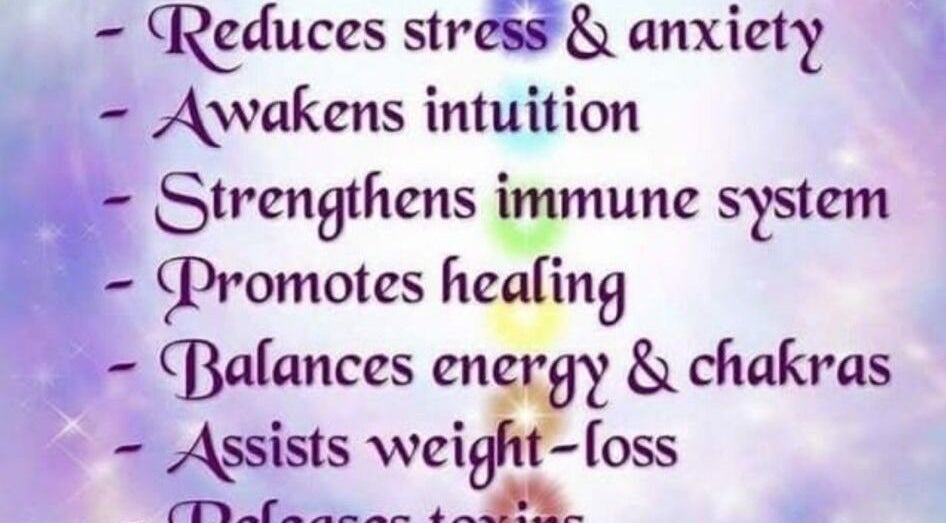 Text listing Reiki benefits at Reiki with Sandra, Bangor, Northern Ireland, GB, over a calming gradient.