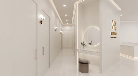 Sleek interior of Refine Health and Skin Clinic in Chatswood, New South Wales, AU with modern lighting and decor.