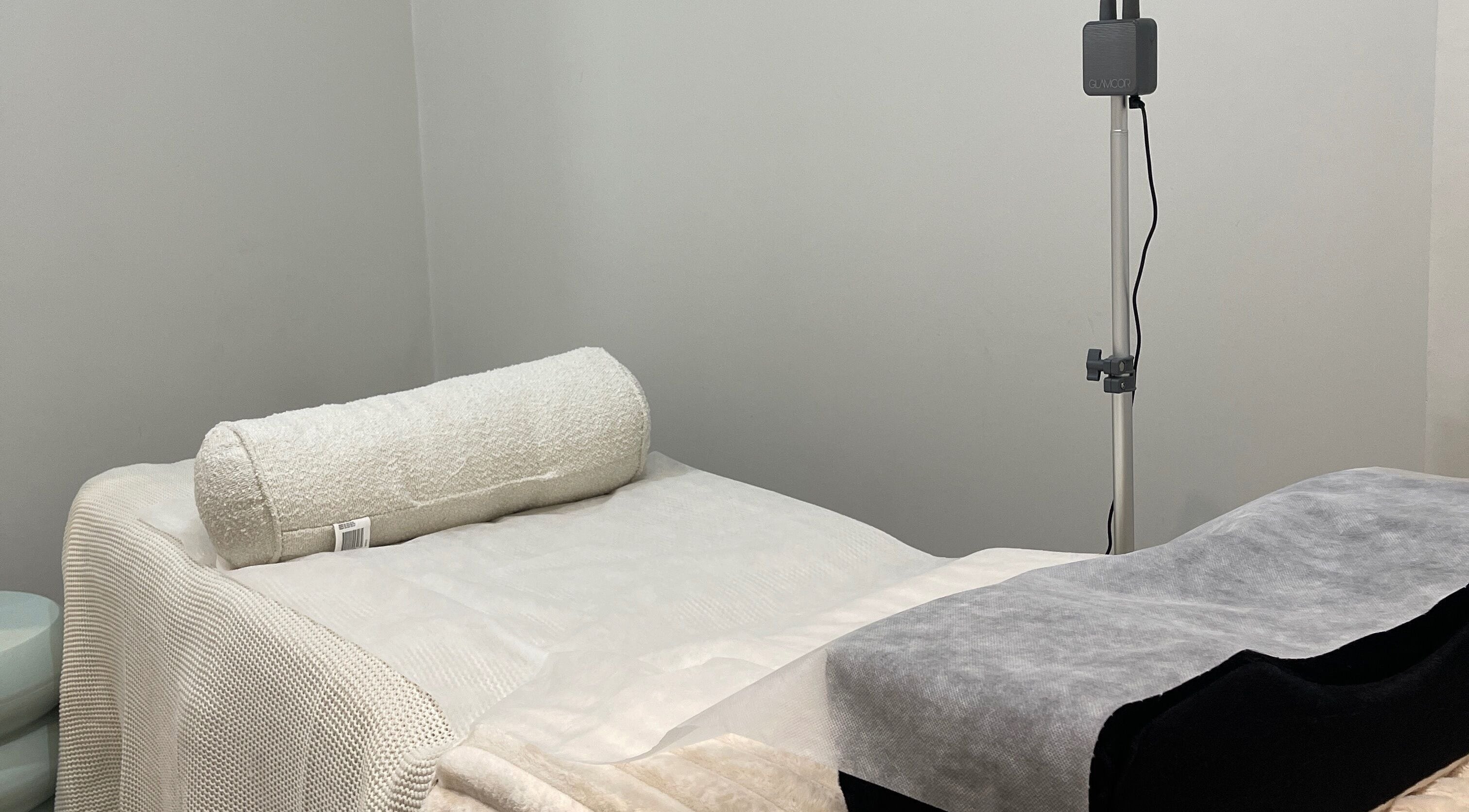Comfortable treatment bed at Sydney Lashess by Nicky, Manly, New South Wales, AU.