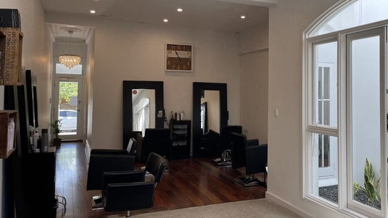 JLG - The Chemistry Of Great Hair