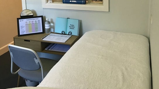 The GLOW UP Clinic (Brisbane)