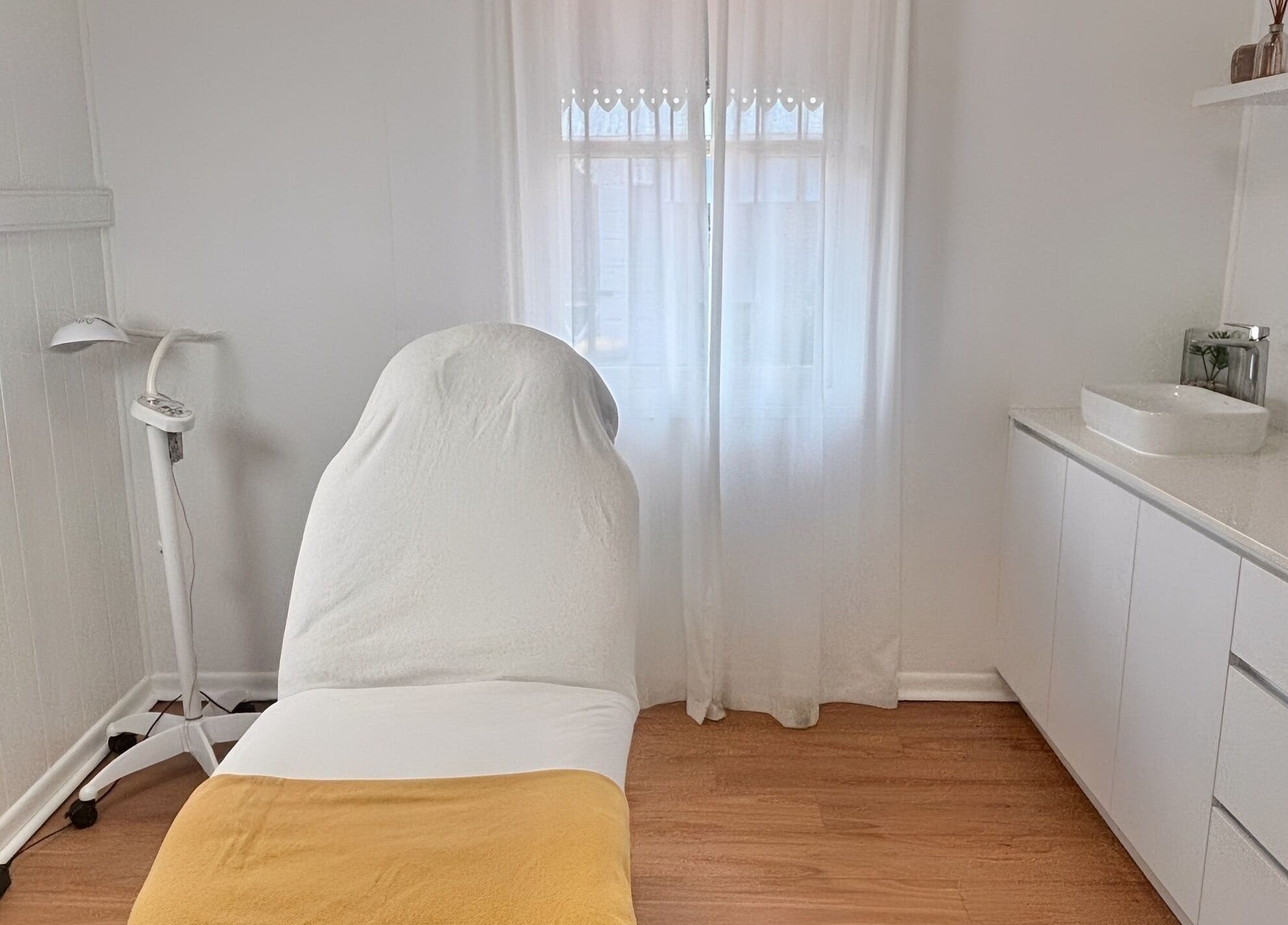 Calming treatment room at The GLOW UP Clinic (Brisbane), located in Kangaroo Point, Queensland, AU.