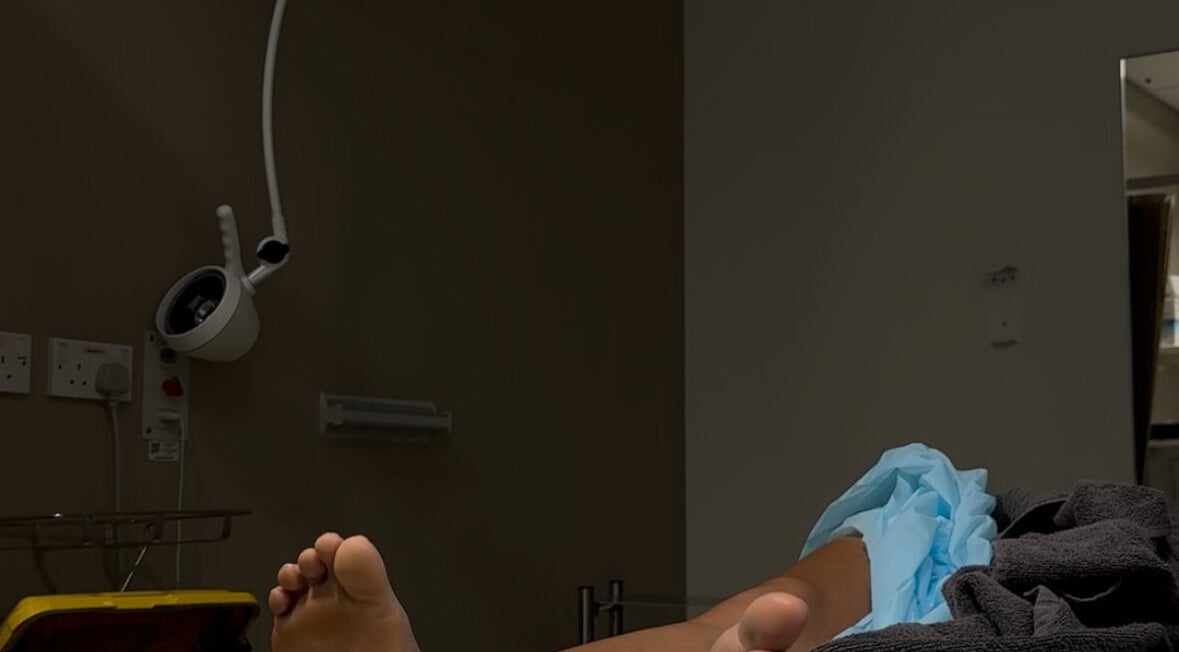 Relaxing therapy session at HaWB Treatment, London, England, GB showcasing soothing ambiance and comfort.