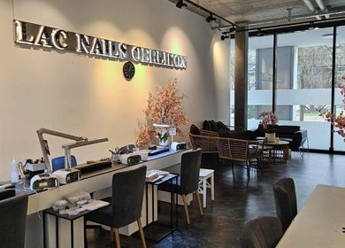Inside Lac Nails Zürich with chic decor and modern nail stations, located in Zürich, Zürich, CH.