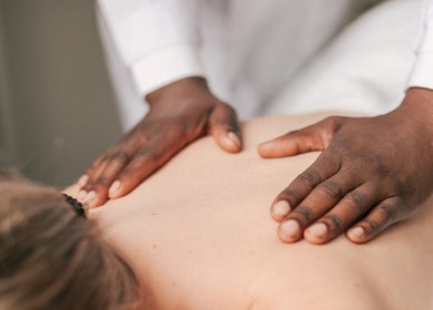 Relaxing massage therapy at Omnia Lifestyle, London, England, GB for ultimate relaxation.