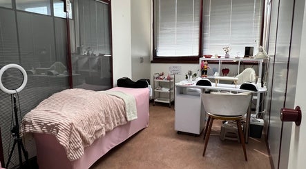 Cozy beauty room at Ana Das Pestanas in Vila Nova De Gaia, Porto, PT.