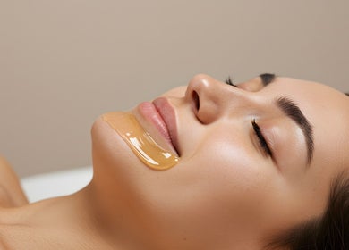 Процедура догляду за обличчям в Skin Ritual & Massage, Cheltenham, England, GB для здорової сяйвої шкіри.