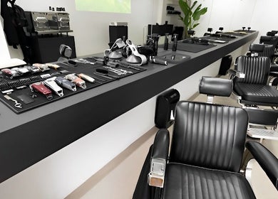 MENSPIRE De Pijp barber chairs and tools in Amsterdam, Noord-Holland, NL.