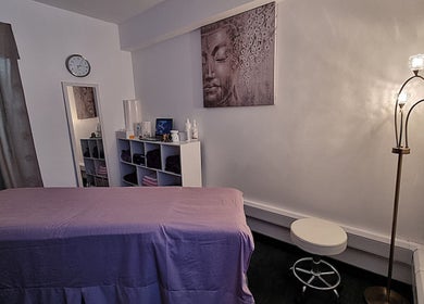 Massage room at Professional Massage Therapist Edinburgh – Oleh Miroshnychenko, Edinburgh, Scotland, GB.
