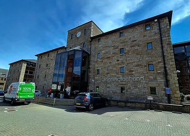 Elegant building facade of Professional Massage Therapist Edinburgh – Oleh Miroshnychenko, Edinburgh, Scotland, GB.