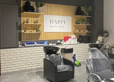 Modern wash station at 5ive Seconds Salon - Al Raed in Riyadh, Riyadh Province, SA with sleek decor.