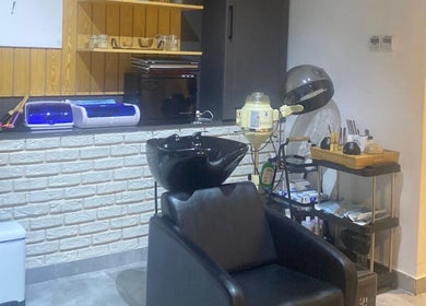 Chic salon station at 5ive Seconds Salon - Al Raed, with hair washing setup, Riyadh, Riyadh Province, SA.