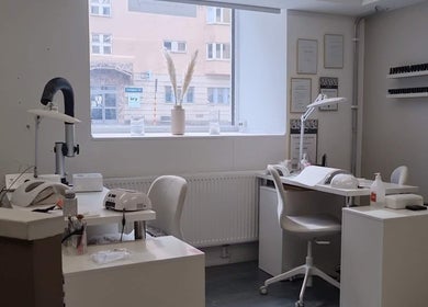 Modern nail salon at Best beauty ST, Stockholm, Stockholms Län, SE featuring elegant workstations.