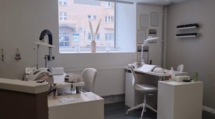 Modern nail salon at Best beauty ST, Stockholm, Stockholms Län, SE featuring elegant workstations.