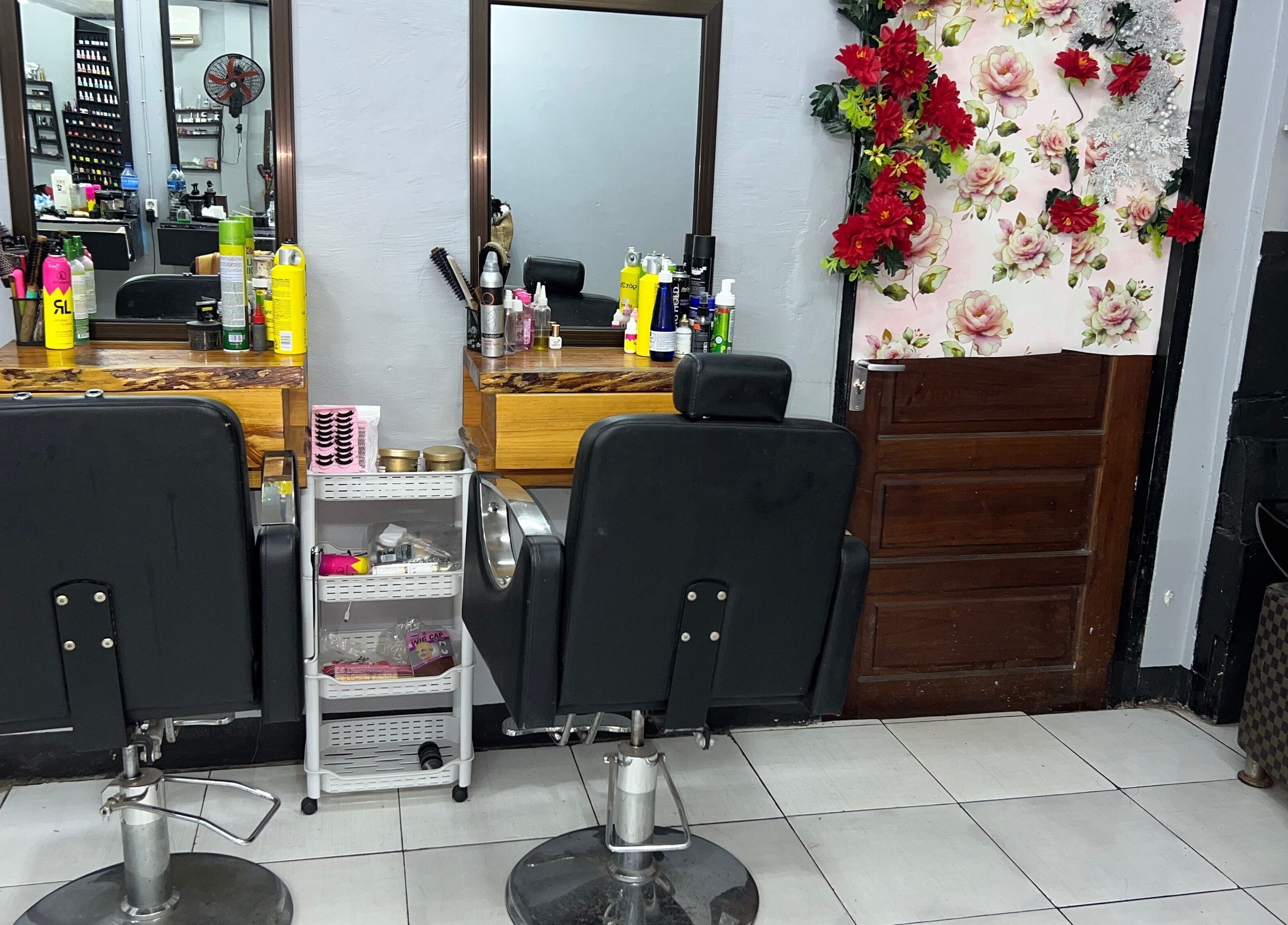 Stylish hair salon setup at Stargirl Chel Beauty Salon, Paramaribo, Paramaribo, SR.