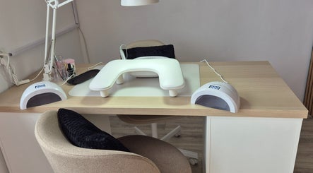 Stanowisko do manikiuru w Wiktoria Białecka Studio NK, Bydgoszcz, Województwo Kujawsko-pomorskie, PL.