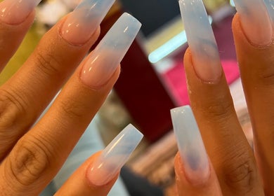 Thiết kế móng tay phong cách gradient tại Nails Style, Tübingen, Baden-Württemberg, DE.