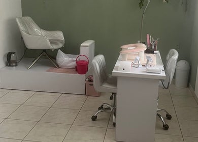 Chic beauty station at Pretty Palace by NCM, Willemstad, Curaçao, CW, featuring modern decor and equipment.