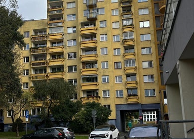 Багатоповерхівка у Вроцлаві біля keratin_by_karina_savchuk, Wrocław, Województwo Dolnośląskie, PL.