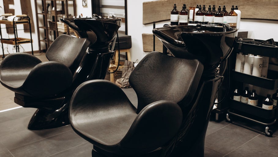 5th Floor Beauty Salon image 1