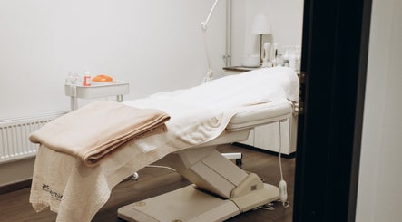 5th Floor Beauty Salon image 2