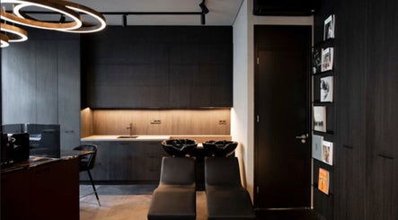 Modern salon wash station and decor at Hairsalon Coup D'état, Amsterdam, NL.