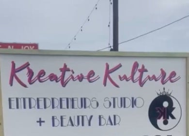 Sign for Kreative Kulture, a studio in Louisville, Kentucky near Pink Lounge Lash | PMU.