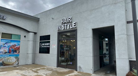 MissMeowNails门店位于加州工业市，这家美甲店外观现代时尚。