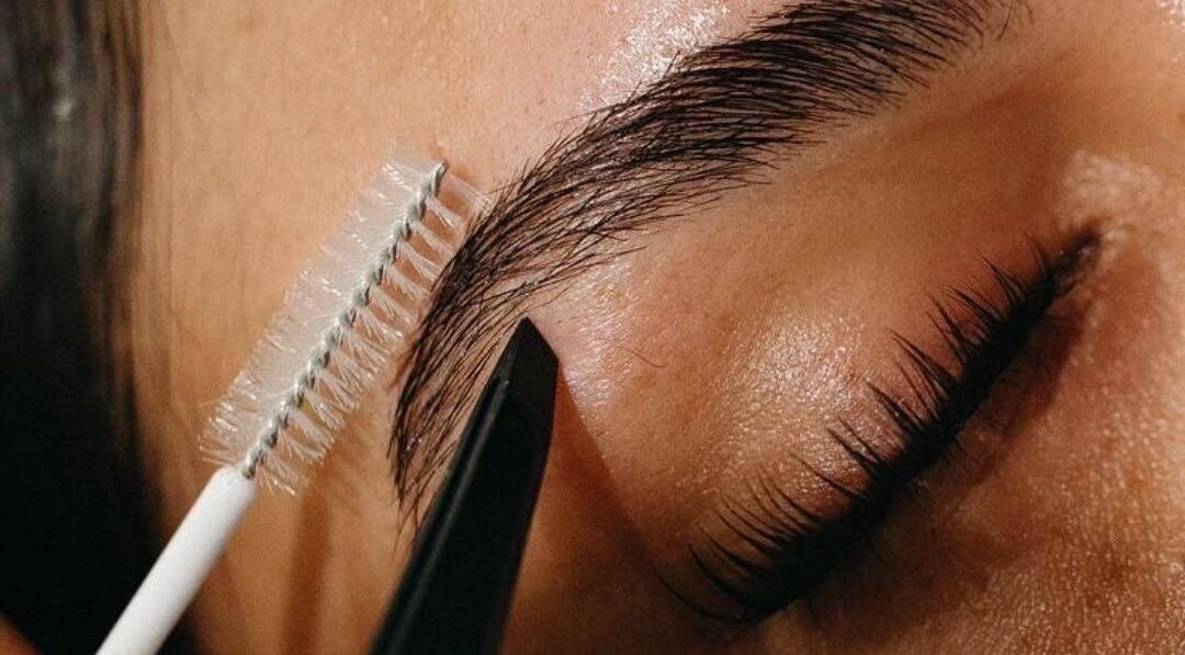 Close-up of eyebrow shaping at Sira Beauty Center, Warsaw, Województwo Mazowieckie, PL.