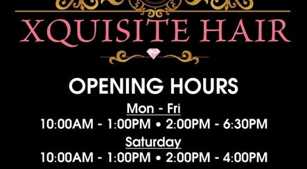 XQUISITE HAIR opening hours sign, Cole Bay, Sint Maarten, SX. See our schedule for a perfect beauty experience.