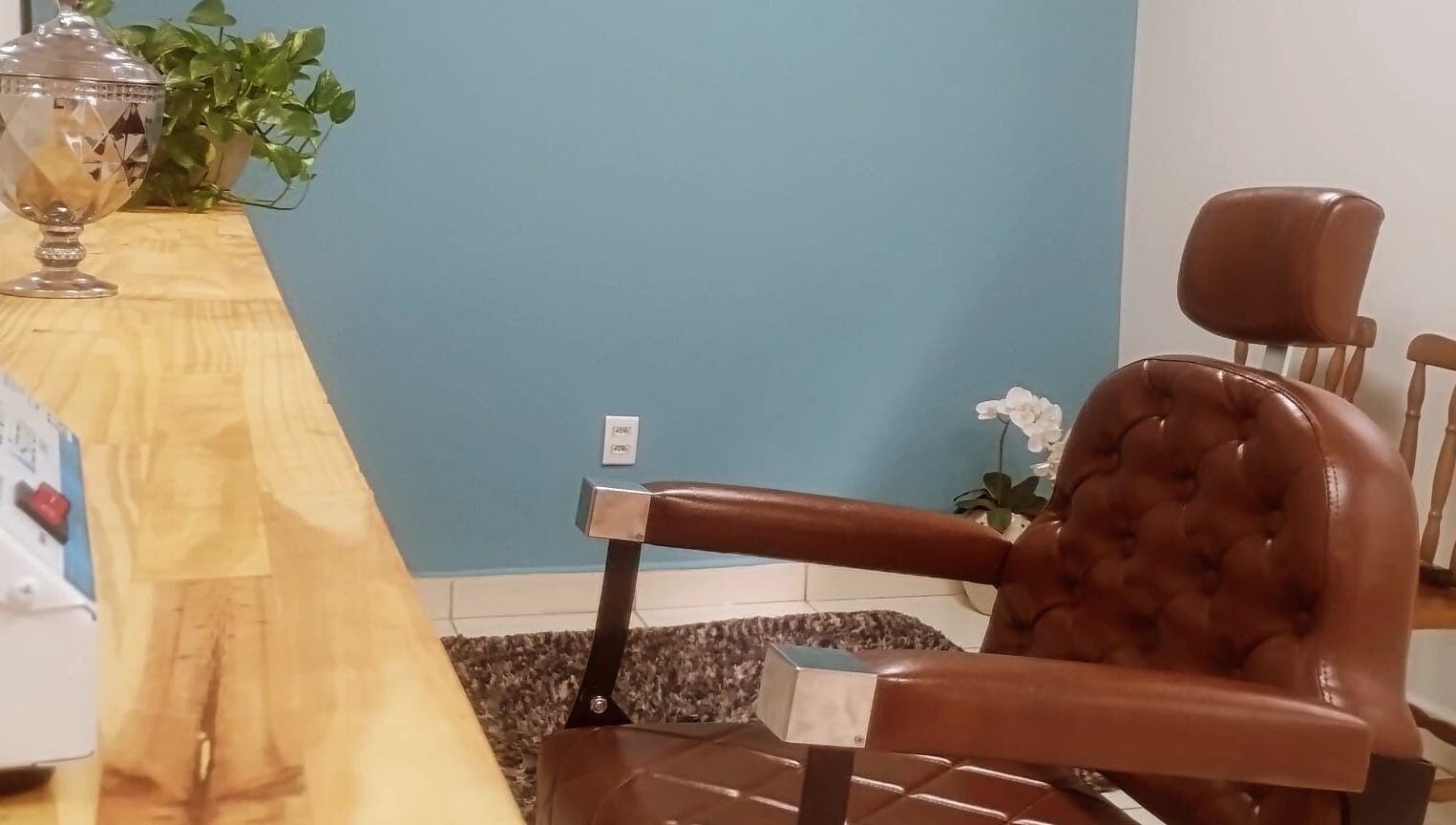 Poltrona luxuosa no BROW MAN – Studio de Sobrancelhas Masculinas em Ribeirão Preto, São Paulo, São Paulo, BR.