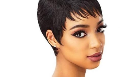 Elegant woman with pixie cut hairstyle at Ladybhairsaloon, Lekki, Lagos, NG.