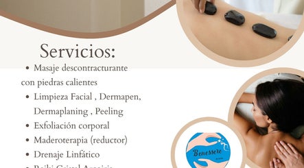 Relax with hot stone massage at Benessere Masajes, Rosario, Santa Fe, AR. Indulge in holistic treatments.