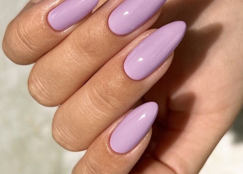 Elegant lavender nails at Beauty Studio Curaçao, Willemstad, CW showcasing precision and style.