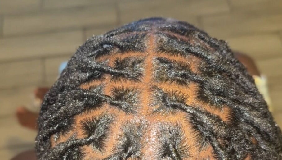 Intricate cornrows at IcedbyN in Fort Myers, Florida, US. A testament to expert hair styling.