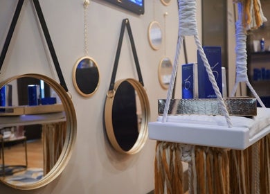 Stylish decor with mirrors and skincare at Dr Vahe Clinic, London, England, GB.