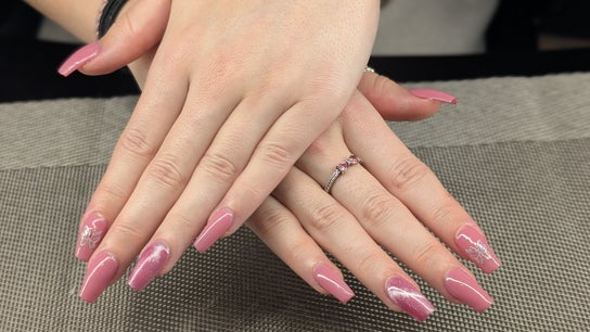 Starz & Knyvz Nails