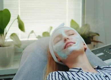 Relaxing facial treatment at Realm of Beauty by Lour in Springwood, Queensland, AU. Revitalize your skin.