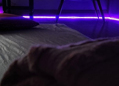 Ambiente acolhedor com luzes suaves em Bem estar com Rilary Cano e Davi Moy, São Paulo, São Paulo, BR.