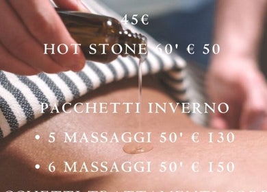 Massaggio rilassante con olio presso Armonie Spa, Torino, Piemonte, IT.